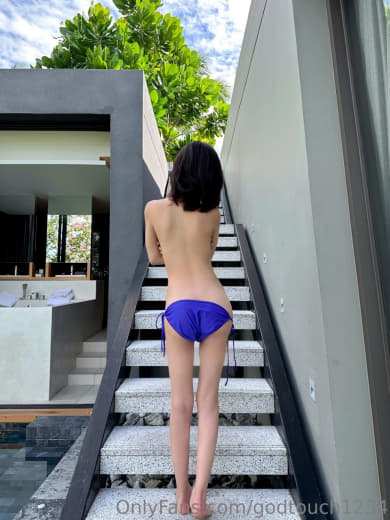 【2023-08-06】girlfriend begging for cum on mouth